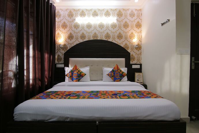 Imagen de la habitación del Hotel Raja's Palace. Foto 21