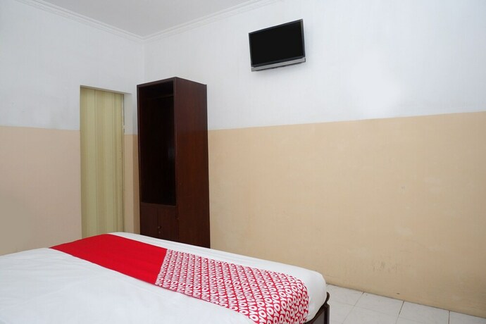 Imagen de la habitación del Hotel Rajasa. Foto 15