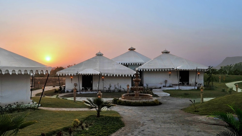 Imagen de la habitación del Hotel Rajasthali Resort and Spa. Foto 11