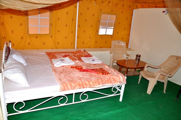 Imagen de la habitación del Hotel Rajasthan Adventure Resort. Foto 3