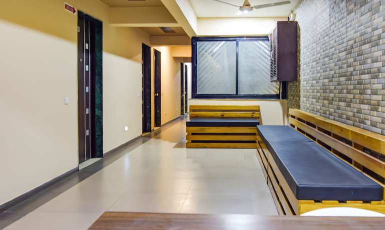 Imagen de los interiores del Hotel Rajdeep Inn. Foto 16