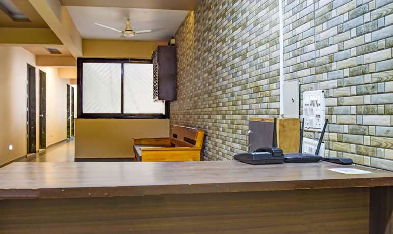 Imagen de los interiores del Hotel Rajdeep Inn. Foto 19