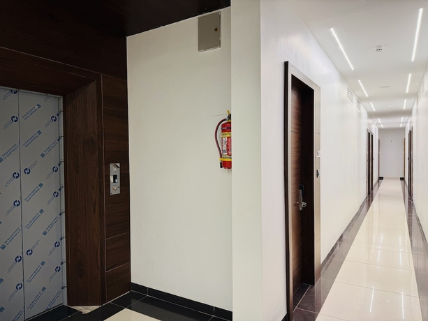 Imagen de los interiores del Hotel Rajdev INN. Foto 11