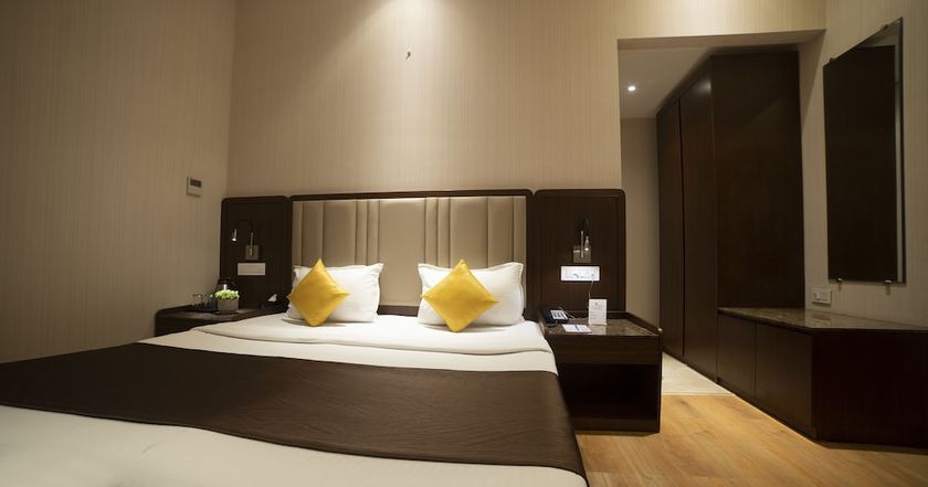 Imagen de la habitación del Hotel Rajhans Abhinandan. Foto 14