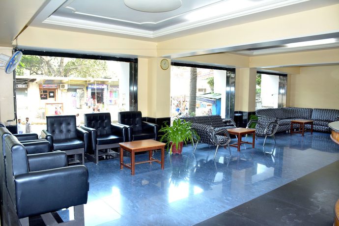 Imagen general del Hotel Rajhans International. Foto 1