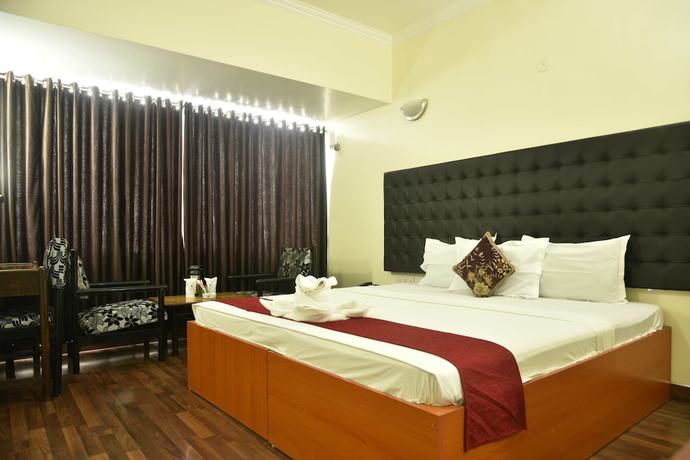 Imagen de la habitación del Hotel Rajhans International. Foto 6
