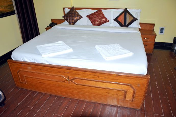 Imagen de la habitación del Hotel Rajhans International. Foto 10