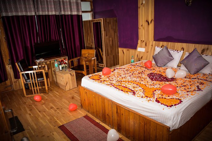 Imagen de la habitación del Hotel Rajhans Manali. Foto 15