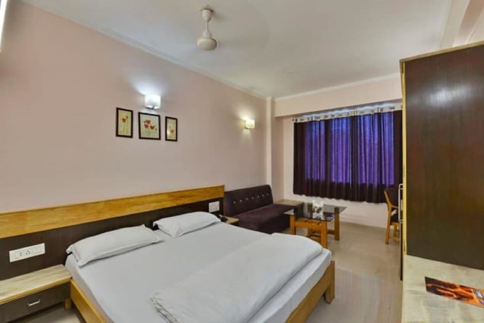 Imagen de la habitación del Hotel Rajhans Regency. Foto 4