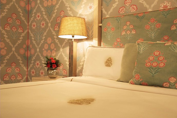 Imagen de la habitación del Hotel Rajmahal Palace RAAS. Foto 4