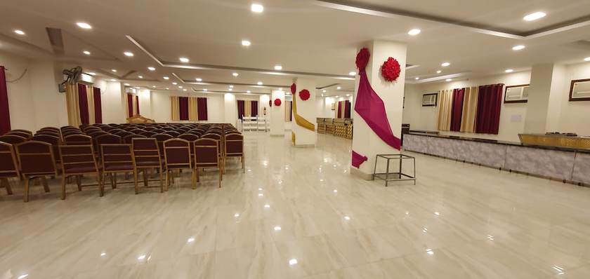 Imagen de los interiores del Hotel Rajmahal Roorkee. Foto 17