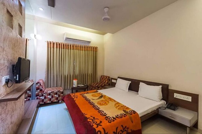 Imagen de la habitación del Hotel Rajmandir. Foto 9