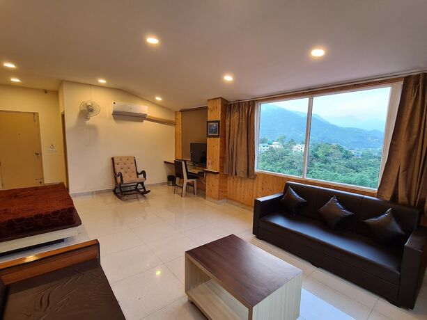 Imagen general del Hotel Rajpur Heights. Foto 6