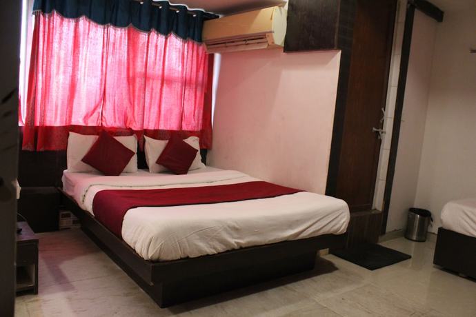 Imagen de la habitación del Hotel Rajshree, Navrangpura. Foto 3
