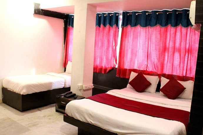Imagen de la habitación del Hotel Rajshree, Navrangpura. Foto 5