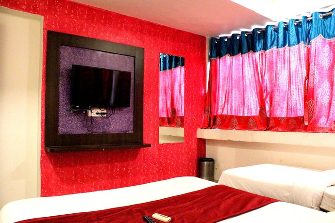 Imagen de la habitación del Hotel Rajshree, Navrangpura. Foto 7