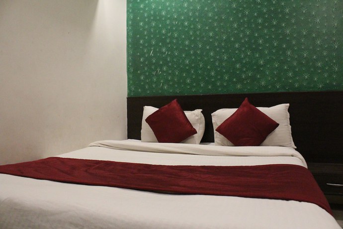 Imagen de la habitación del Hotel Rajshree, Navrangpura. Foto 15
