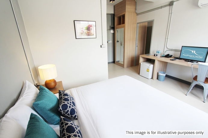 Imagen de la habitación del Hotel Rajthani. Foto 4