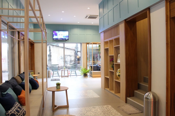 Imagen de los interiores del Hotel Rajthani. Foto 17