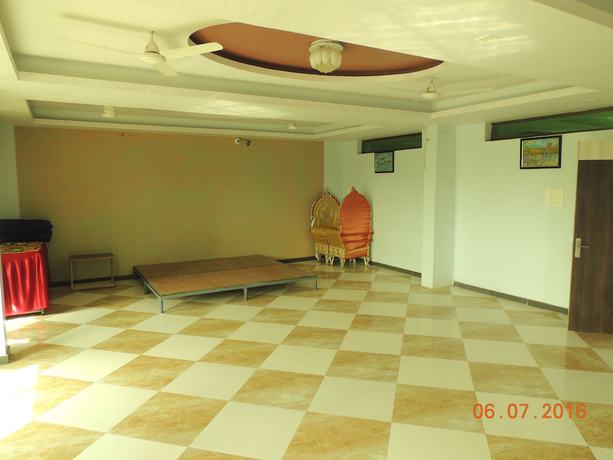 Imagen de los interiores del Hotel Rajvi Palace. Foto 11