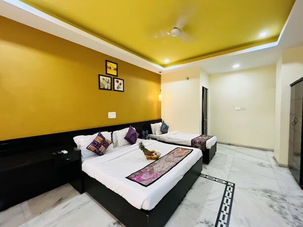 Imagen general del Hotel Rajwada Inn and club. Foto 5