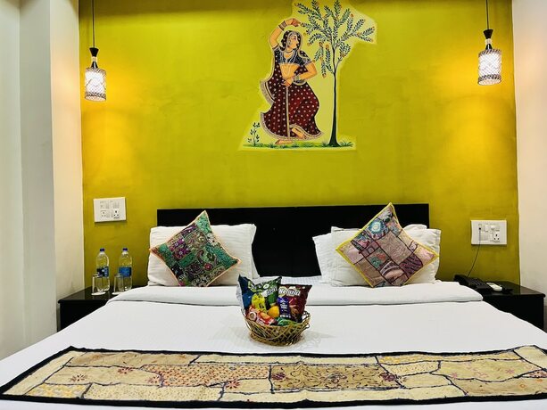 Imagen general del Hotel Rajwada Inn and club. Foto 10