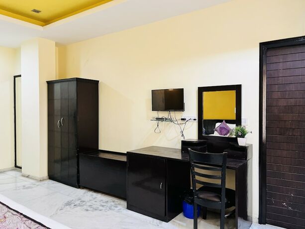 Imagen de la habitación del Hotel Rajwada Inn and club. Foto 17