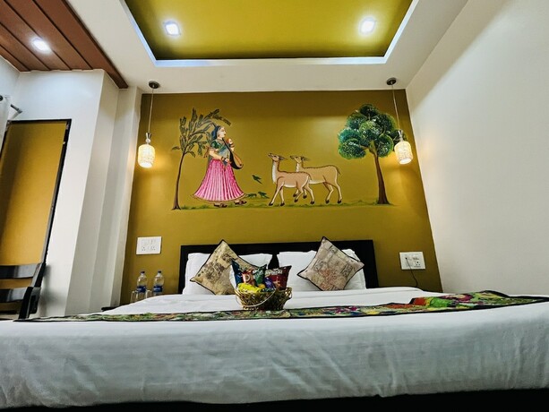 Imagen de la habitación del Hotel Rajwada Inn and club. Foto 18