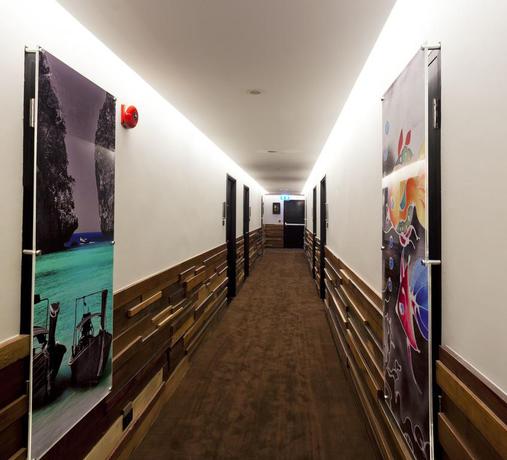 Imagen de los interiores del Hotel RakYim Siam - Sukhumvit 15. Foto 16
