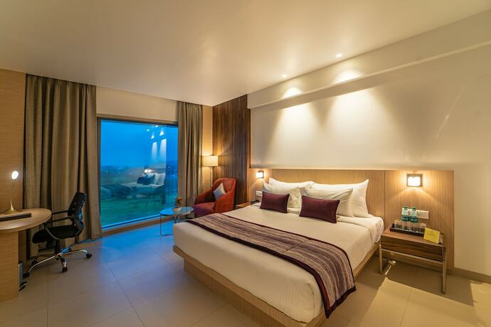 Imagen de la habitación del Hotel Rakabi The Fern, Igatpuri. Foto 17