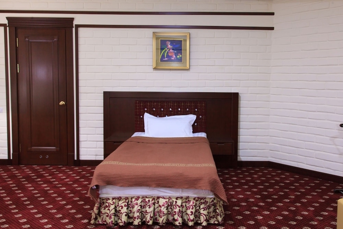 Imagen de la habitación del Hotel Rakat Plaza. Foto 2