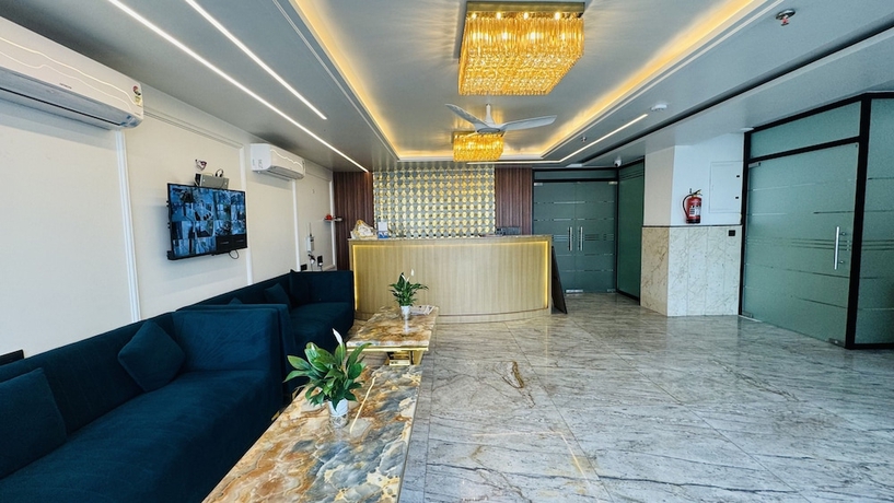 Imagen de los interiores del Hotel Raksha Suites and Banquet Greater Noida. Foto 16