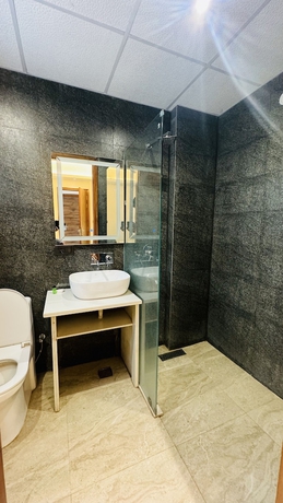 Imagen de la habitación del Hotel Raksha Suites and Banquet Greater Noida. Foto 15