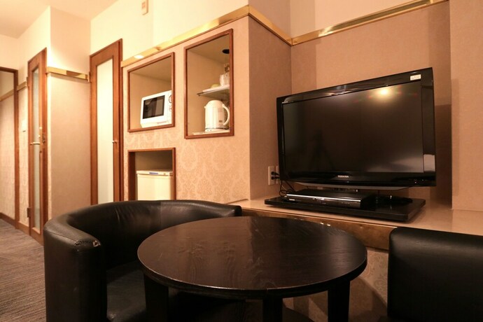 Imagen de la habitación del Hotel Raku Serina. Foto 4
