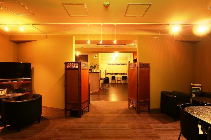 Imagen de los interiores del Hotel Raku Serina. Foto 17