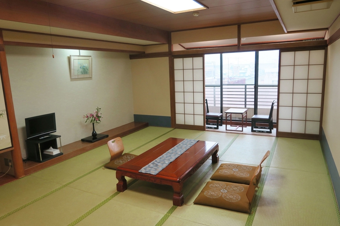Imagen de la habitación del Hotel Rakuchou. Foto 8