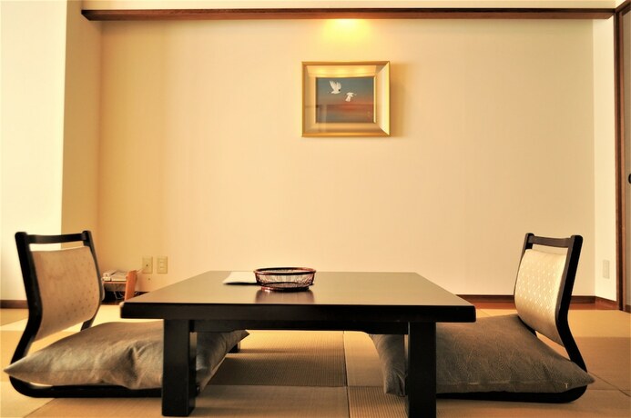Imagen de la habitación del Hotel Rakuzan Yasuda. Foto 15