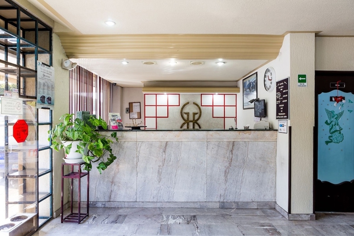 Imagen de los interiores del Hotel Raldos Inn. Foto 17