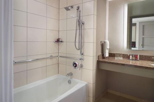 Imagen general del Hotel Raleigh Marriott City Center. Foto 6