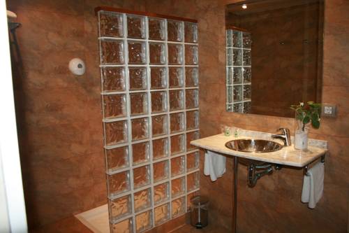 Imagen de la habitación del Hotel Rallye, L'escala. Foto 6