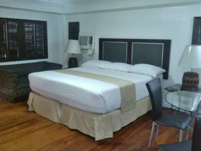 Imagen general del Hotel Ralph Anthony Suites. Foto 4