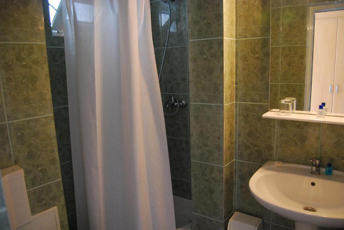 Imagen de los interiores del Hotel Raluca. Foto 10