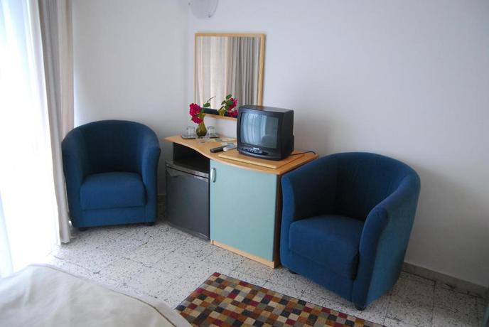 Imagen de la habitación del Hotel Raluca. Foto 6