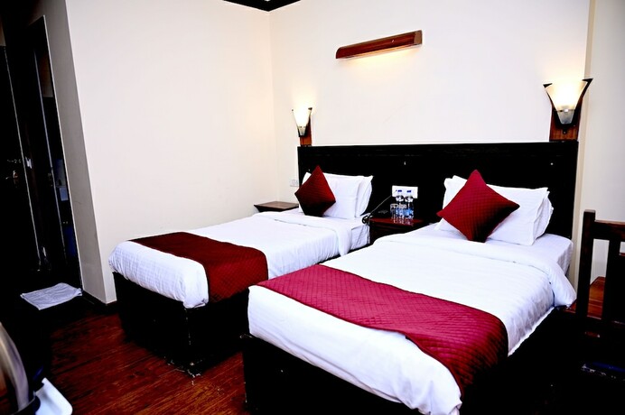 Imagen general del Hotel Ram Vilas By Fork Plaza. Foto 13