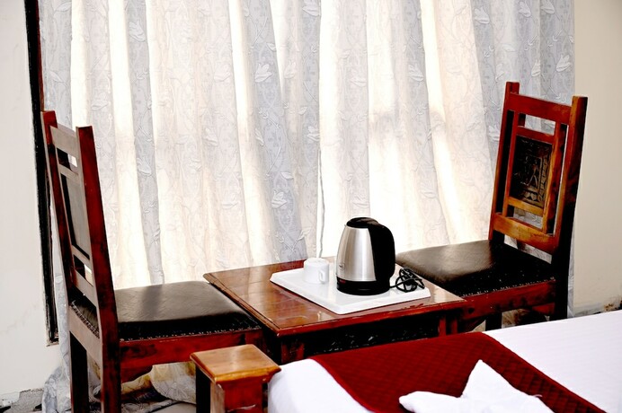 Imagen general del Hotel Ram Vilas By Fork Plaza. Foto 15