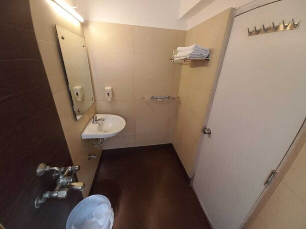 Imagen de la habitación del Hotel Rama Heritage. Foto 28