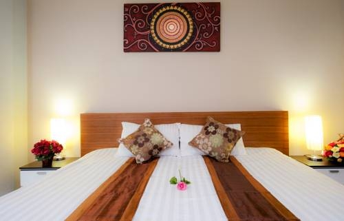 Imagen general del Hotel Rama Kata Beach Hotel. Foto 11