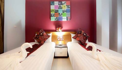 Imagen general del Hotel Rama Kata Beach Hotel. Foto 26