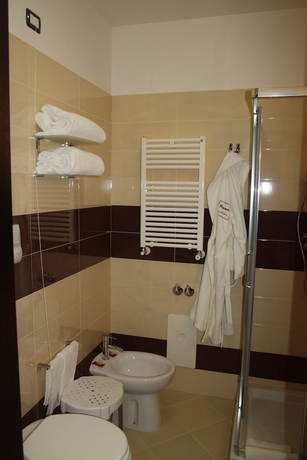 Imagen de la habitación del Hotel Rama Palace. Foto 9
