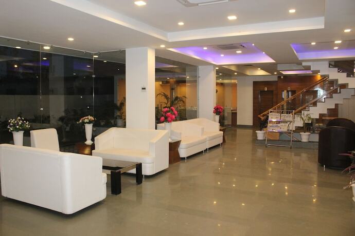 Imagen general del Hotel Rama Trident. Foto 11